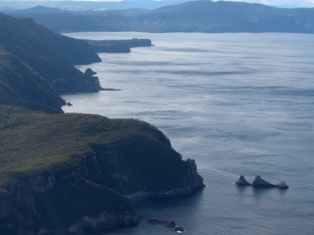 The view north from Fortescue Bay to Eaglehawk Neck