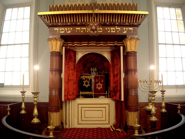 Inside Australia's oldest synagogue