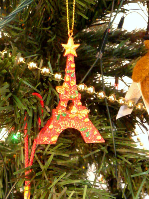 A touch of Parisiene festive cheer