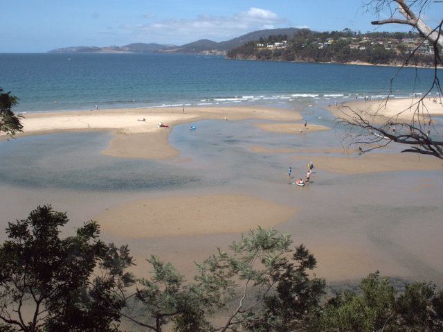 Kingston's Tyndall Beach in summer