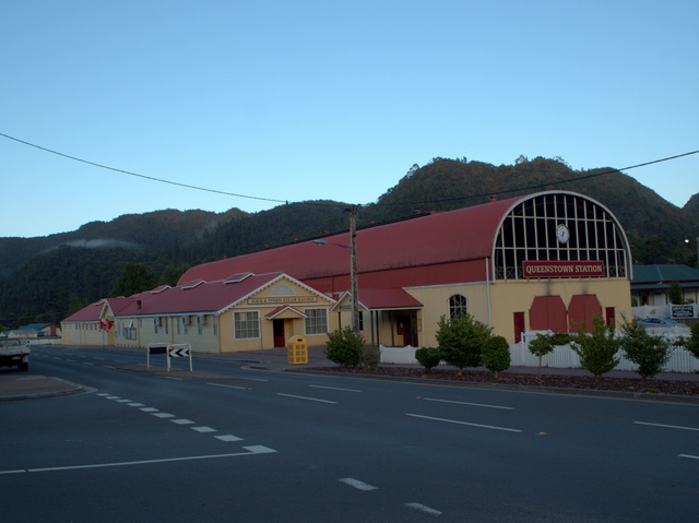 Queenstown Station, early morning