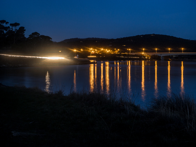 Traffic on the East Derwent Highway at Otago Bay